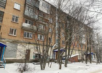 Продается 4-комнатная квартира, 74.5 м2, Сыктывкар, Коммунистическая улица, 53, Юго-Западный район