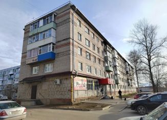 Продается 4-комнатная квартира, 61.5 м2, Сокол, Луковецкая улица, 10