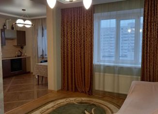 Сдаю в аренду 2-ком. квартиру, 70 м2, Воронеж, улица 40 лет Октября, 8