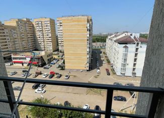 Продается 2-комнатная квартира, 60.1 м2, Краснодар, улица Симиренко, 18, улица Симиренко