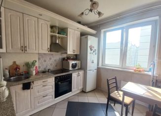 Продаю двухкомнатную квартиру, 54.3 м2, Москва, Бартеневская улица, 41к1, метро Улица Горчакова