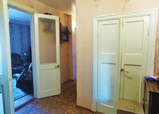 Продам двухкомнатную квартиру, 52 м2, Волгоградская область, улица Титова, 9