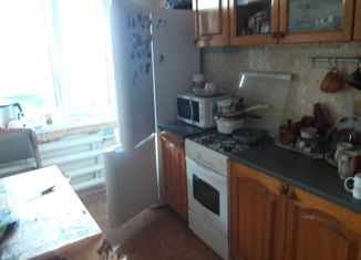 Продается 2-ком. квартира, 50 м2, Волжск, Лесозаводская улица, 3