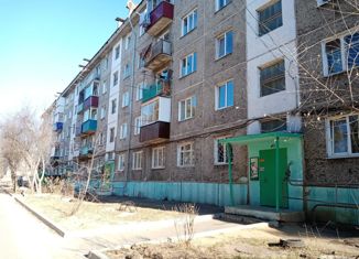 Продажа двухкомнатной квартиры, 51 м2, поселок городского типа Атамановка, улица Гагарина, 13