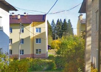 Продается 2-комнатная квартира, 54.9 м2, поселок Кобринское, Центральная улица, 12Б