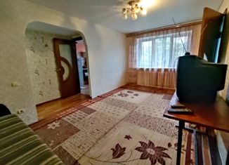 Продается 2-комнатная квартира, 43 м2, Смоленск, улица Кутузова, 2А, Заднепровский район