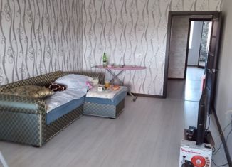 Двухкомнатная квартира на продажу, 60 м2, Москва, Беловежская улица, 37, станция Немчиновка