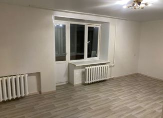 Продается 1-комнатная квартира, 42 м2, Кремёнки, улица Победы, 1