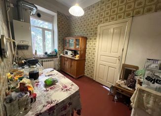 Продаю 2-комнатную квартиру, 64 м2, поселок городского типа Массандра, улица Мира, 5