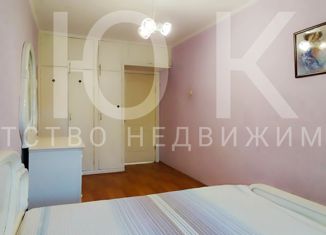 Сдаю 2-ком. квартиру, 45 м2, Новокузнецк, улица Лазо, 4