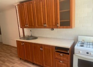 Продается 3-комнатная квартира, 75 м2, Новочеркасск, улица Орджоникидзе, 56