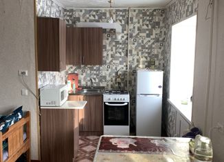 Продается двухкомнатная квартира, 46 м2, рабочий посёлок Солнечный, улица Ленина, 22А