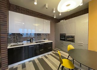 Двухкомнатная квартира на продажу, 73 м2, Москва, Первомайская улица, 42к1, Первомайская улица