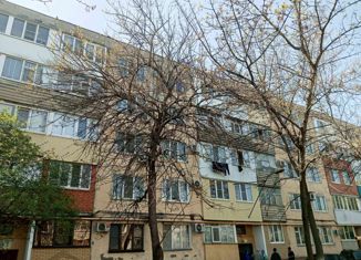 Продаю двухкомнатную квартиру, 53.1 м2, Невинномысск, Революционная улица, 28
