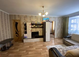 Продам 2-ком. квартиру, 42.5 м2, Вологда, Московская улица, 37, 6-й микрорайон