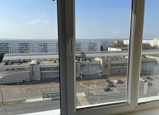 Продаю двухкомнатную квартиру, 59.7 м2, Нижнекамск, проспект Шинников, 38