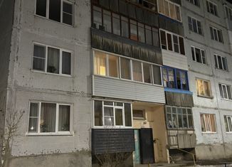 Продам 2-комнатную квартиру, 53 м2, деревня Тямша, Октябрьская улица, 5