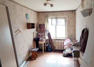 Продается трехкомнатная квартира, 58.4 м2, Омская область, улица Сергея Тюленина, 1А