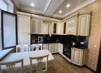 Продается трехкомнатная квартира, 73 м2, Махачкала, Газопроводная улица, 9, Советский район