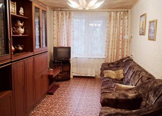 Сдаю 3-комнатную квартиру, 58 м2, Челябинск, улица Чайкиной, 17