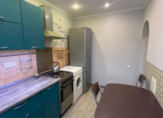 Сдача в аренду трехкомнатной квартиры, 60 м2, Сыктывкар, улица Крупской, 3