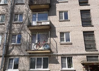 Продаю 3-комнатную квартиру, 55 м2, Ленинградская область, Центральная улица, 1