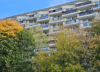 Продажа двухкомнатной квартиры, 48 м2, Москва, улица Конёнкова, 10, улица Конёнкова