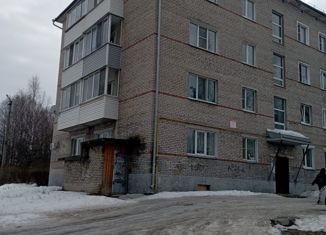 Продажа 2-комнатной квартиры, 41.1 м2, Вельск, улица Гагарина, 46