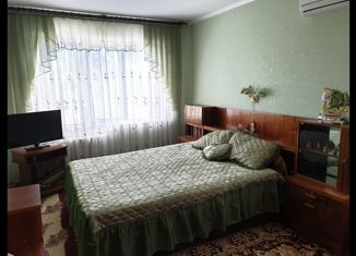 Сдаю в аренду 3-ком. квартиру, 61 м2, Керчь, улица Ворошилова, 5