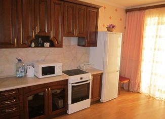 Сдача в аренду 2-ком. квартиры, 85 м2, Белгород, Гостенская улица, 2А
