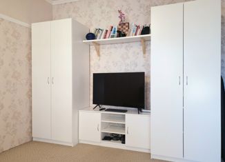 Продаю 2-ком. квартиру, 46.7 м2, Домодедово, Каширское шоссе, 54