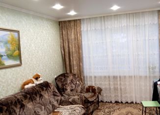 Продаю 3-комнатную квартиру, 64 м2, Фокино, улица Карла Маркса, 38