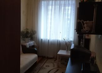 Продается трехкомнатная квартира, 54 м2, Свердловская область, улица Авиаторов, 15