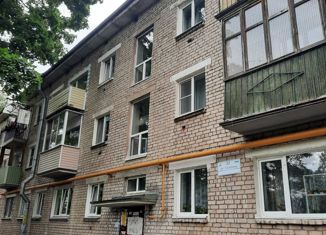2-ком. квартира на продажу, 42 м2, Гатчина, улица Гагарина, 22