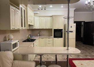 Продаю 1-ком. квартиру, 63 м2, Махачкала, улица Гайдара Гаджиева, 22Б, Кировский район