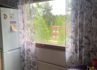 Продаю 1-ком. квартиру, 34 м2, Костомукша, улица Героев, 11