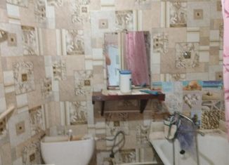 Продаю 1-комнатную квартиру, 30 м2, Новотроицк, улица Ситкина, 13