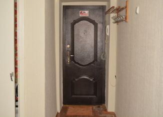 Продам 2-ком. квартиру, 40.5 м2, посёлок городского типа Лучегорск, 1-й микрорайон, 9