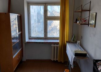 Продажа 3-комнатной квартиры, 55 м2, Новотроицк, улица Есенкова, 8