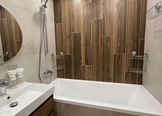 Продается 3-ком. квартира, 77 м2, Новосибирск, улица Свечникова, 4/1, улица Свечникова