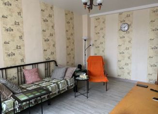 Продаю трехкомнатную квартиру, 69 м2, Москва, улица Плющиха, 58, улица Плющиха