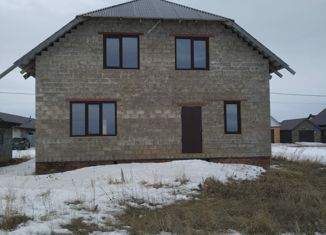 Продаю дом, 205 м2, село Кульшарипово, улица М. Амира