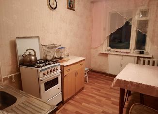 Продаю трехкомнатную квартиру, 61 м2, Самарская область, Больничная улица, 7
