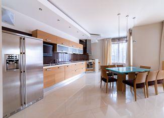 Продается 4-комнатная квартира, 195 м2, Москва, Мосфильмовская улица, 70к6, метро Минская