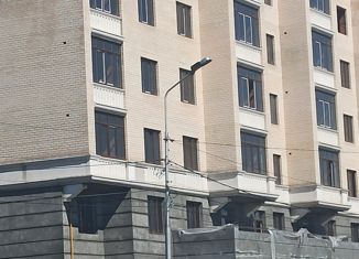 Продам 3-ком. квартиру, 118.4 м2, Владикавказ, улица Алихана Гагкаева, 5А, 19-й микрорайон