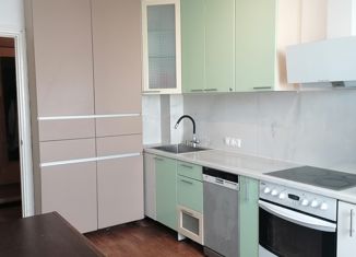 Продажа трехкомнатной квартиры, 70.9 м2, Нижневартовск, улица Героев Самотлора, 20