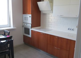 Продаю 2-ком. квартиру, 60 м2, Щёлково, микрорайон Богородский, 22