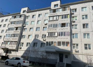 Продаю двухкомнатную квартиру, 46.9 м2, Саха (Якутия), улица Петровского, 23