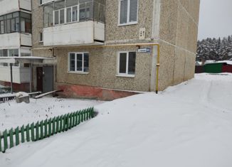Продам 2-комнатную квартиру, 53 м2, посёлок Новоуткинск, улица Гоголя, 51