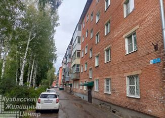 Продаю 2-комнатную квартиру, 46 м2, Осинники, Советская улица, 12